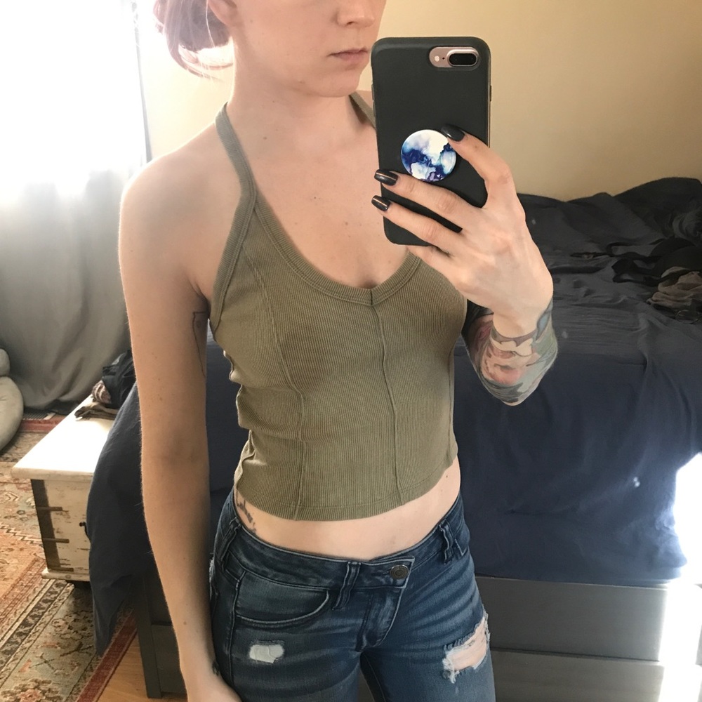 Army green cropped ribbed tank